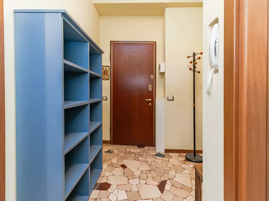 Immagine 5 di Appartamento in affitto  in Via moise loirÃ  a Milano