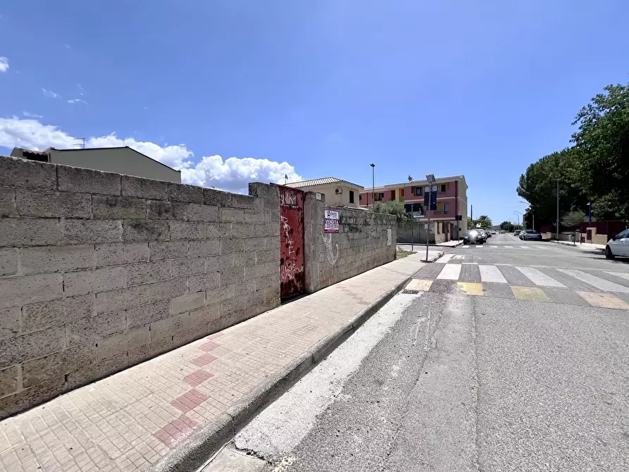 Immagine 2 di Terreno residenziale in vendita  in Via GARIBALDI, SNC a Maracalagonis