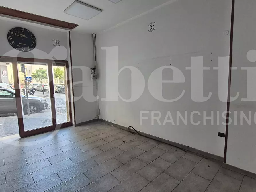 Immagine 5 di Negozio in affitto  in Via dei Mille, 8 a Torre Annunziata