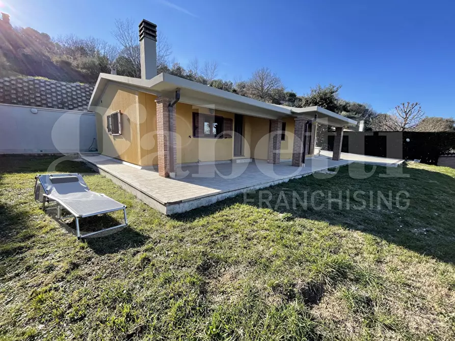 Immagine 2 di Casa indipendente in vendita  in Via CINQUE CERRI, 1 a Bettona