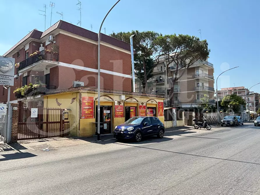 Immagine 7 di Attività commerciale in vendita  in Via della Pisana, 317 a Roma
