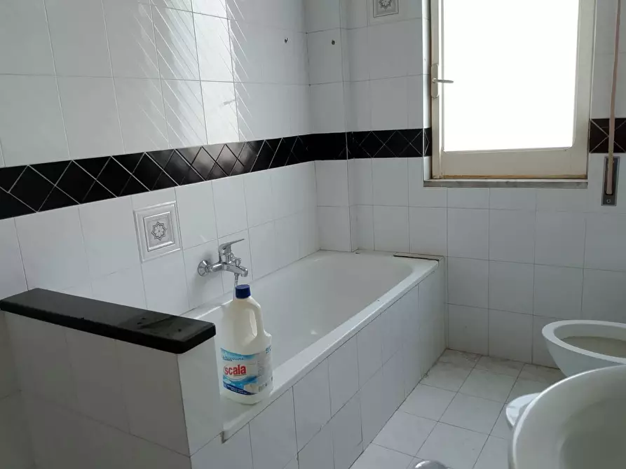 Immagine 16 di Casa indipendente in vendita  in Via Trento a Mondragone