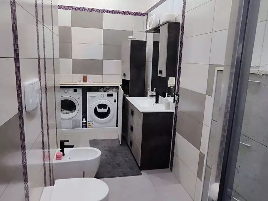 Immagine 17 di Appartamento in vendita  in Via torino a Napoli