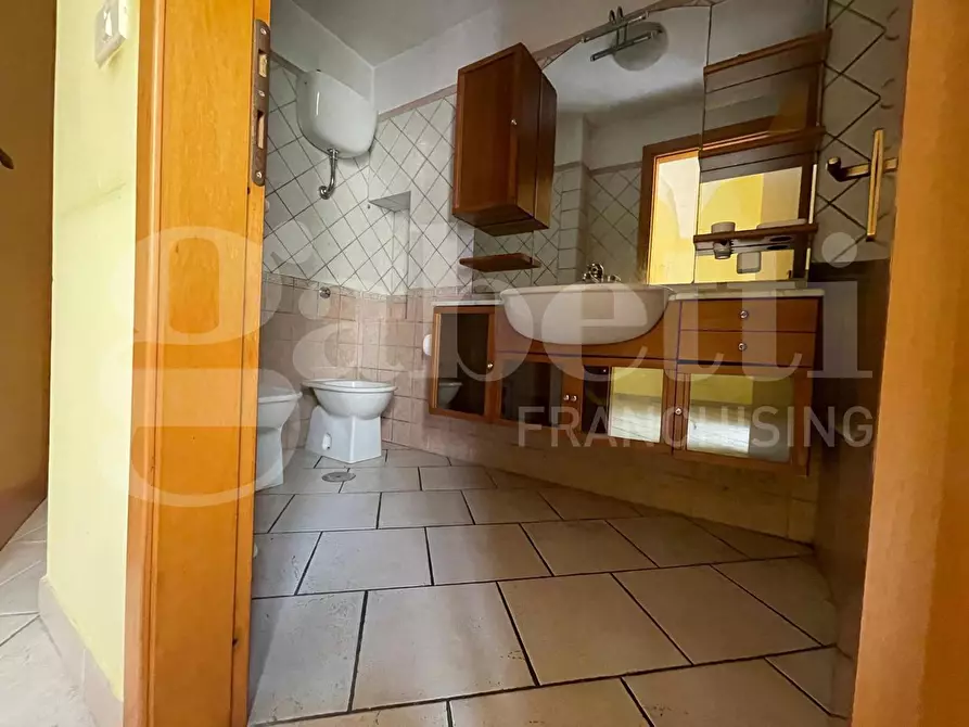 Immagine 12 di Appartamento in vendita  in Vico X Via Indipendenza, s.n.c a Gaeta