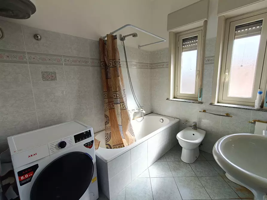 Immagine 9 di Appartamento in vendita  in Via Francesco Bussone  da Carmagnolaa, 4 a Messina