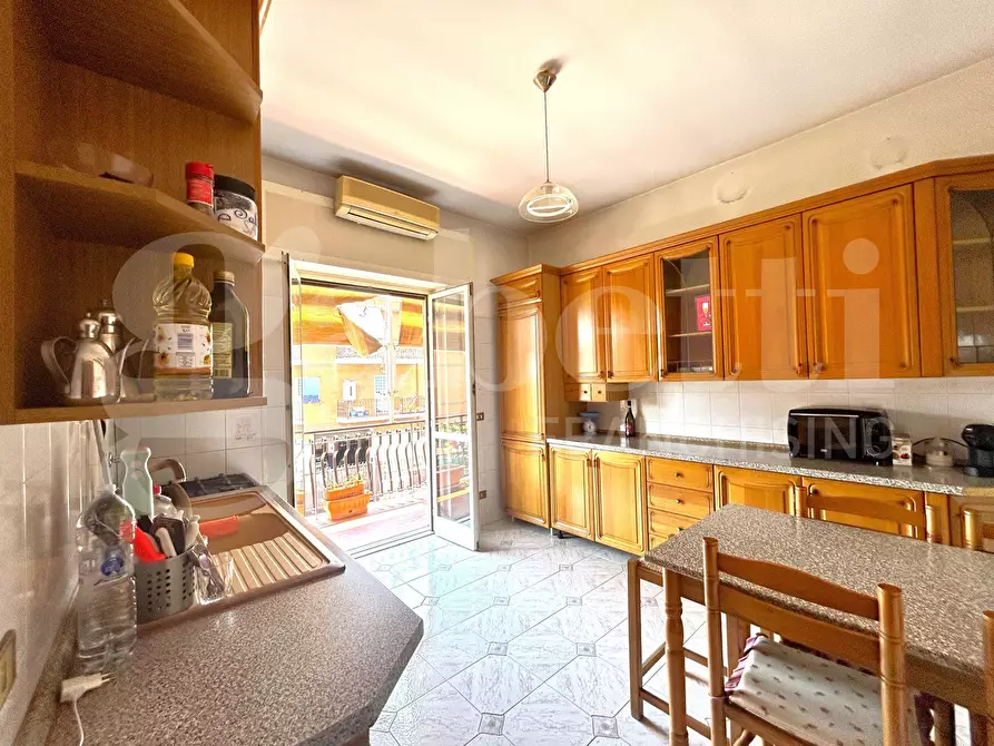 Immagine 14 di Appartamento in vendita  in Via Civitacampomarano, 68 a Roma