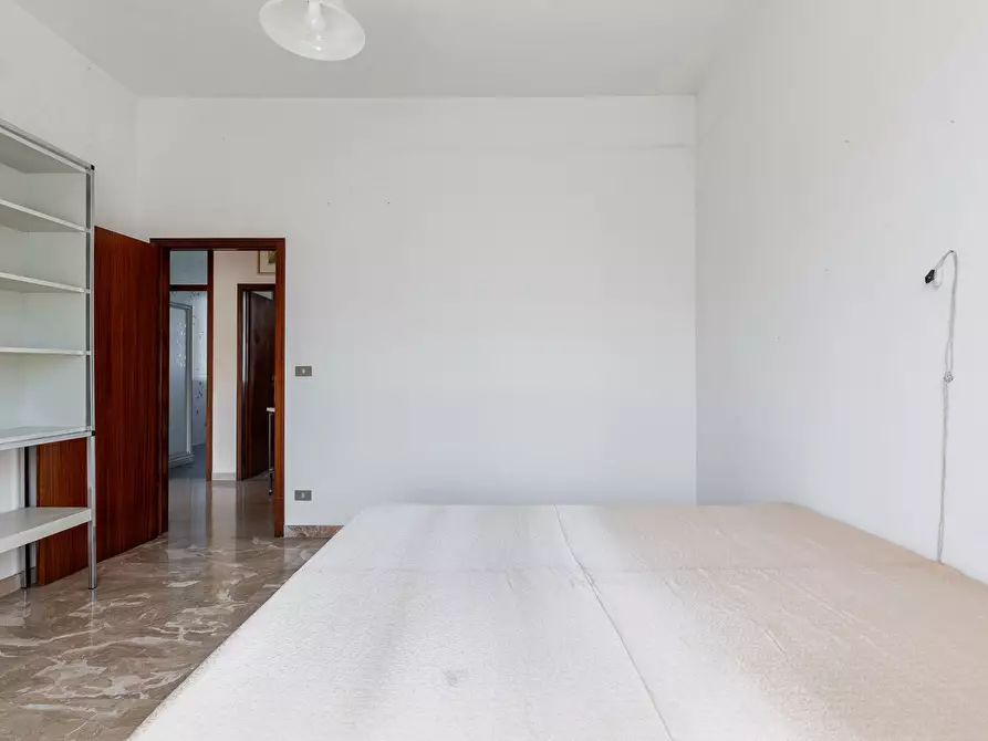 Immagine 17 di Appartamento in vendita  in Viale Roma, 13 a Bologna
