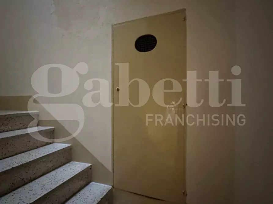 Immagine 30 di Appartamento in vendita  in Via Corte dei Guarini, 11 a Lecce