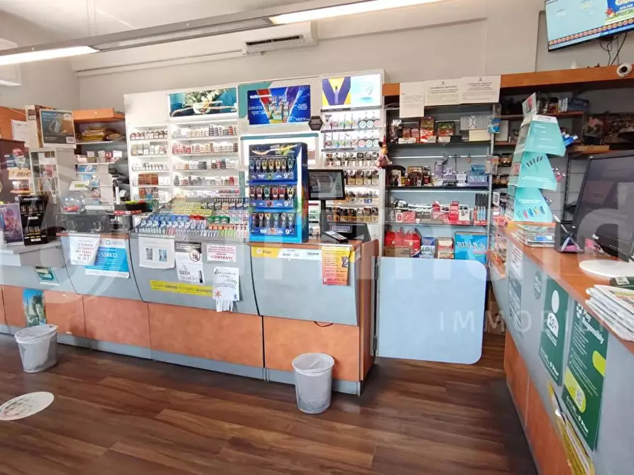 Immagine 7 di Attività commerciale in vendita  in Via Antonio Gramsci a Corciano
