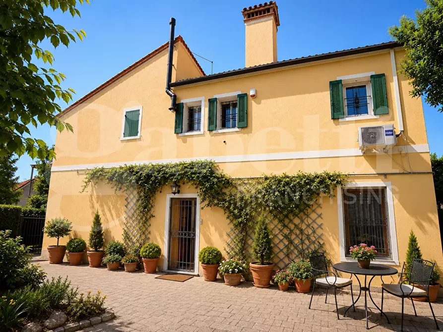 Immagine 1 di Casa bifamiliare in vendita  in Via San Martino, 20 a Barbarano Mossano