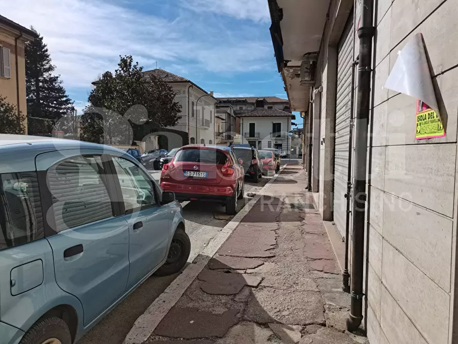 Immagine 3 di Negozio in vendita  in Via principe umberto, 45 a Sora