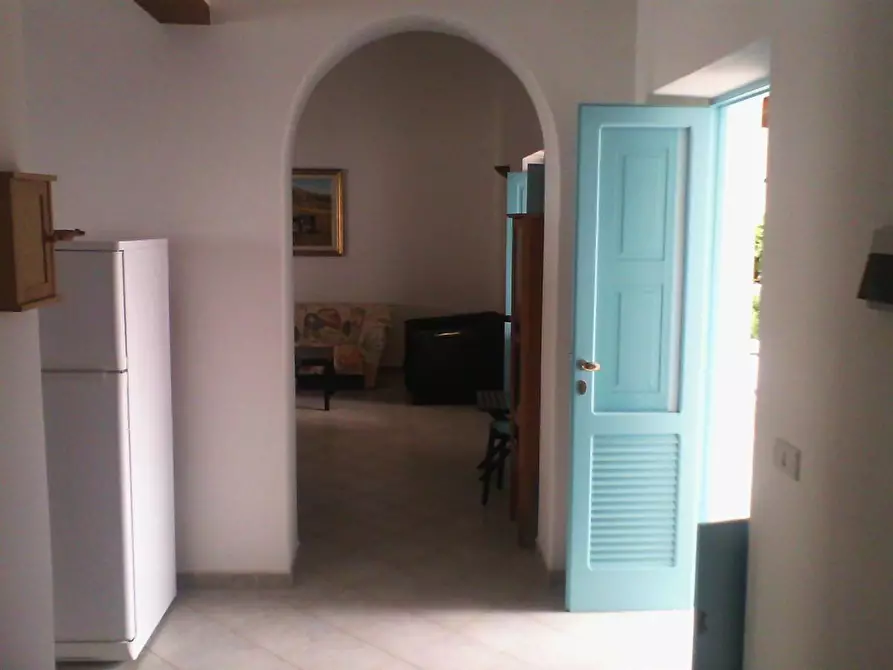 Immagine 6 di Villa in vendita  in Via Umberto I Salina, sn a Santa Marina Salina