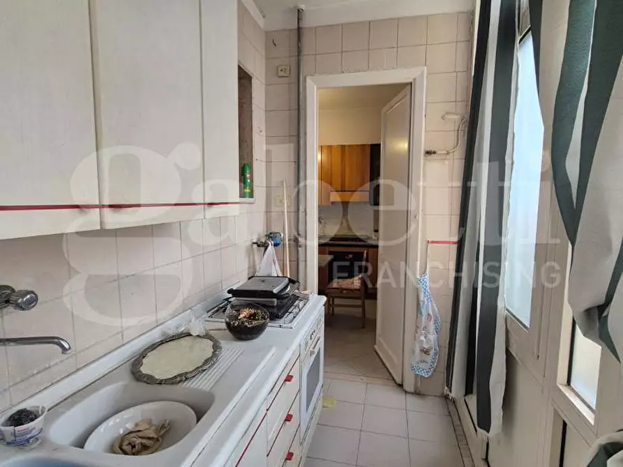 Immagine 23 di Appartamento in vendita  in Via Parini, 97 a Torre Annunziata