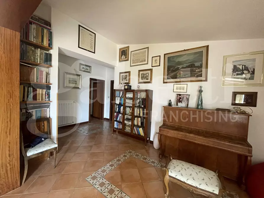 Immagine 7 di Attico in vendita  in Via Belluno, 7 a Gaeta