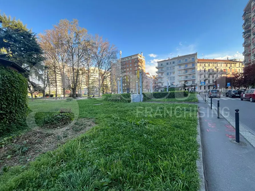 Immagine 2 di Box auto in affitto  in Piazzale ARDUINO, 9 a Milano