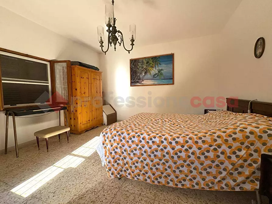 Immagine 10 di Casa indipendente in vendita  in Via CAMPOSORIANO, 1 a Terracina