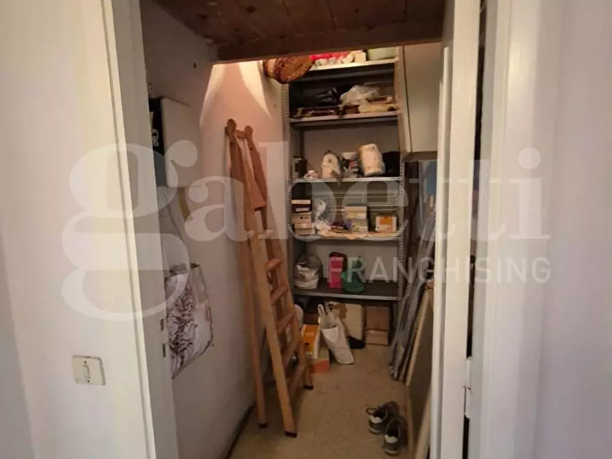 Immagine 35 di Appartamento in vendita  in Via Parini, 97 a Torre Annunziata