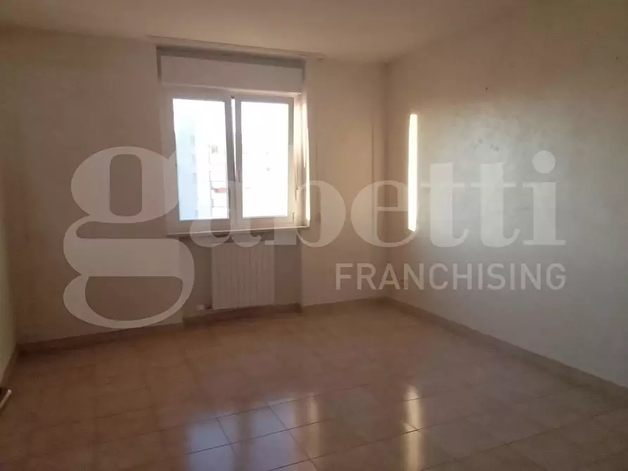 Immagine 7 di Appartamento in vendita  in Piazza G.B.TEDESCO, 7 a Taranto