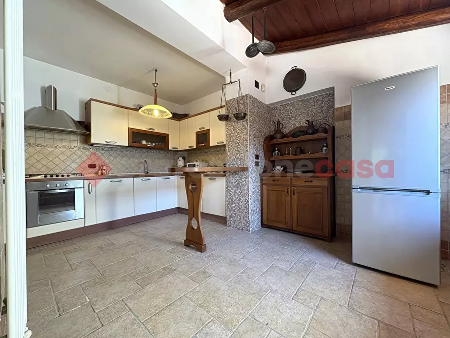 Immagine 19 di Villa in vendita  in Via RIO CLARO 2, 2 a Fondi