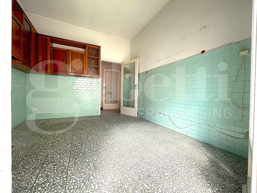 Immagine 11 di Appartamento in vendita  in Via Asti, 3 a Gaeta