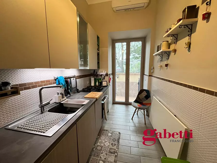 Immagine 9 di Appartamento in vendita  in Via Ponti Rossi, 37 a Napoli