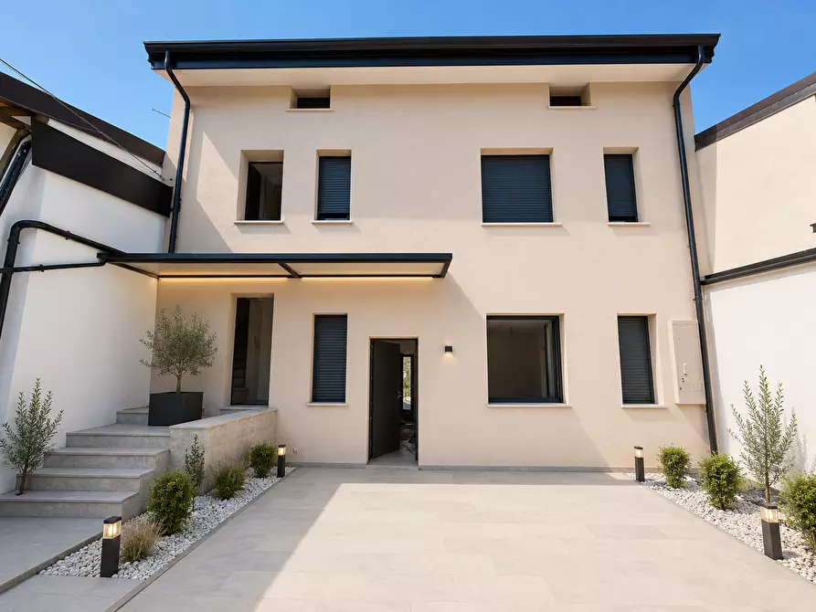 Immagine 2 di Appartamento in vendita  in Via Maglio, 16 a Castelcovati