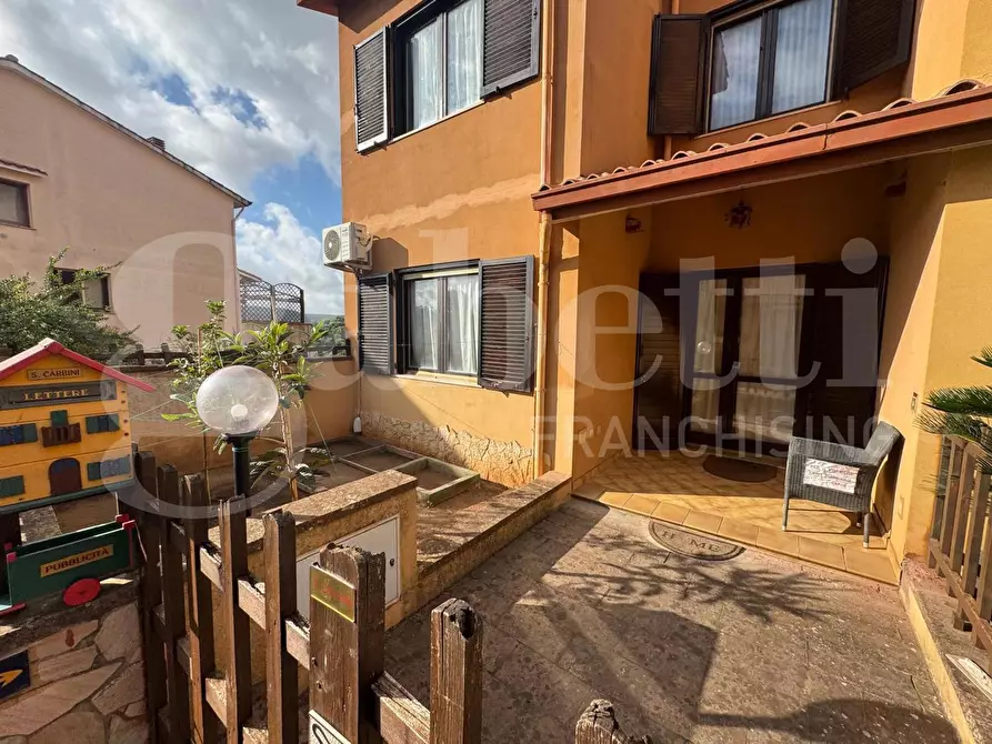 Immagine 3 di Villa in vendita  in Via Miniera Terras Collu, 16 a Iglesias