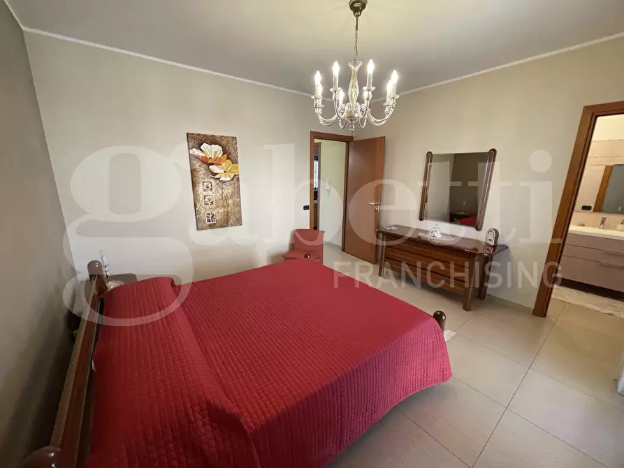 Immagine 30 di Villa in vendita  in Via Madonna dell'Indirizzo, 62 a Trecastagni