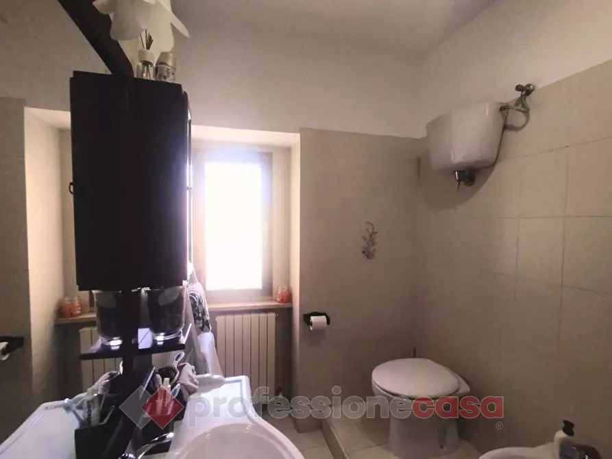 Immagine 13 di Appartamento in vendita  in Piazza Giuseppe Mazzini a Bastia Umbra