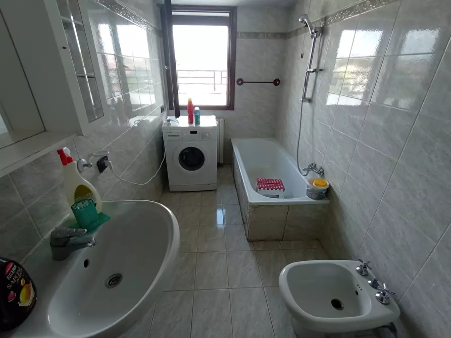 Immagine 11 di Appartamento in vendita  in Via CAVARZERE Via Alessandro Volta, 25 a Cavarzere