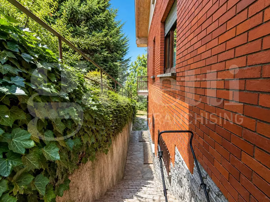 Immagine 38 di Casa bifamiliare in vendita  in Via STRADA MADDALENA, 102 a Moncalieri