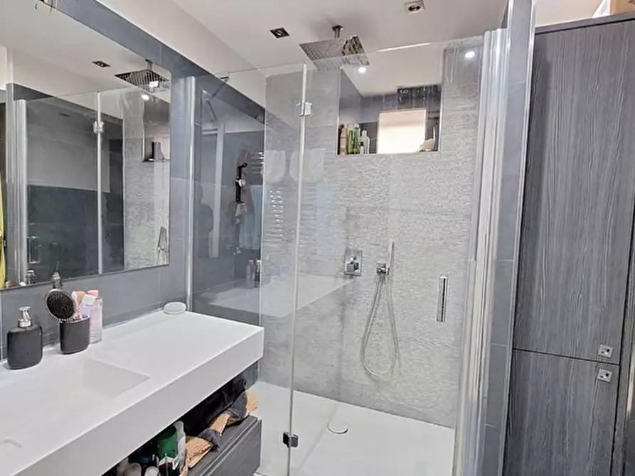 Immagine 16 di Appartamento in vendita  in Via Bartolomeo Chioccarelli a Napoli