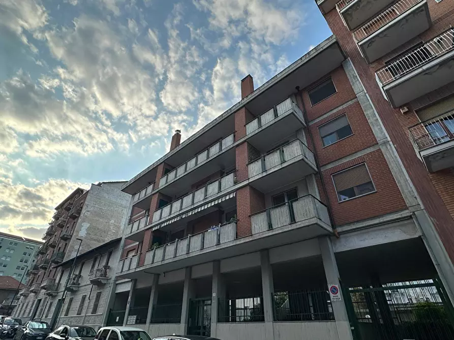 Immagine 1 di Appartamento in vendita  in Via Wuillermin a Torino