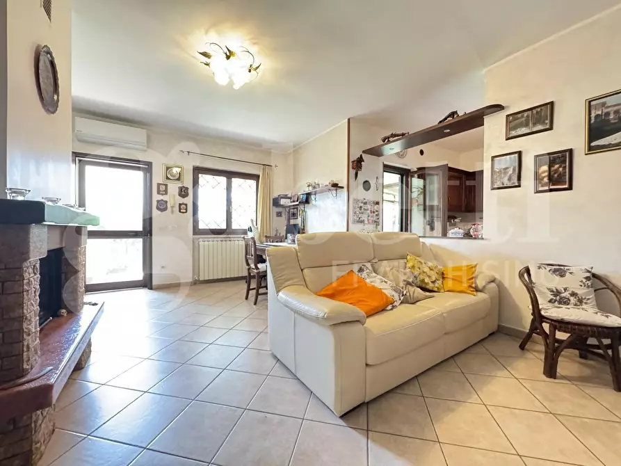 Immagine 15 di Villa in vendita  in Via poggibonsi, 5d a Pomezia