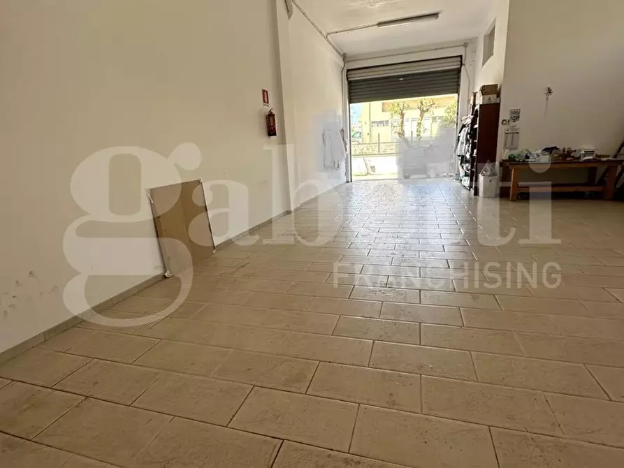 Immagine 7 di Rustico / casale in vendita  in Via Foggia a Ostuni