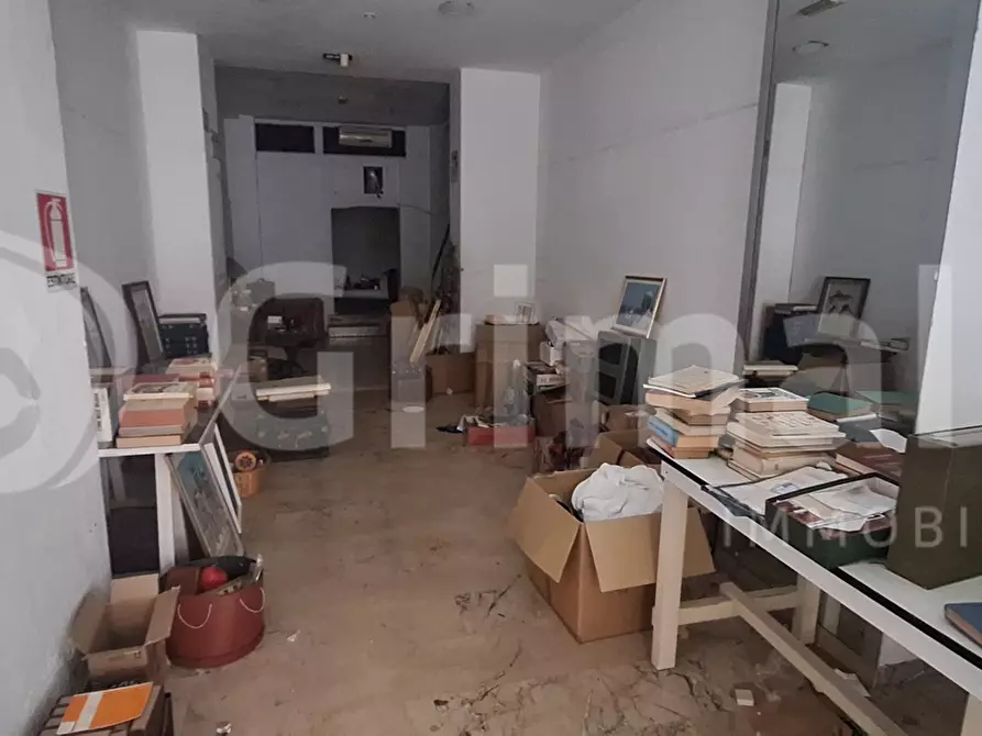 Immagine 3 di Negozio in affitto  in Via Centonze, 71 a Messina