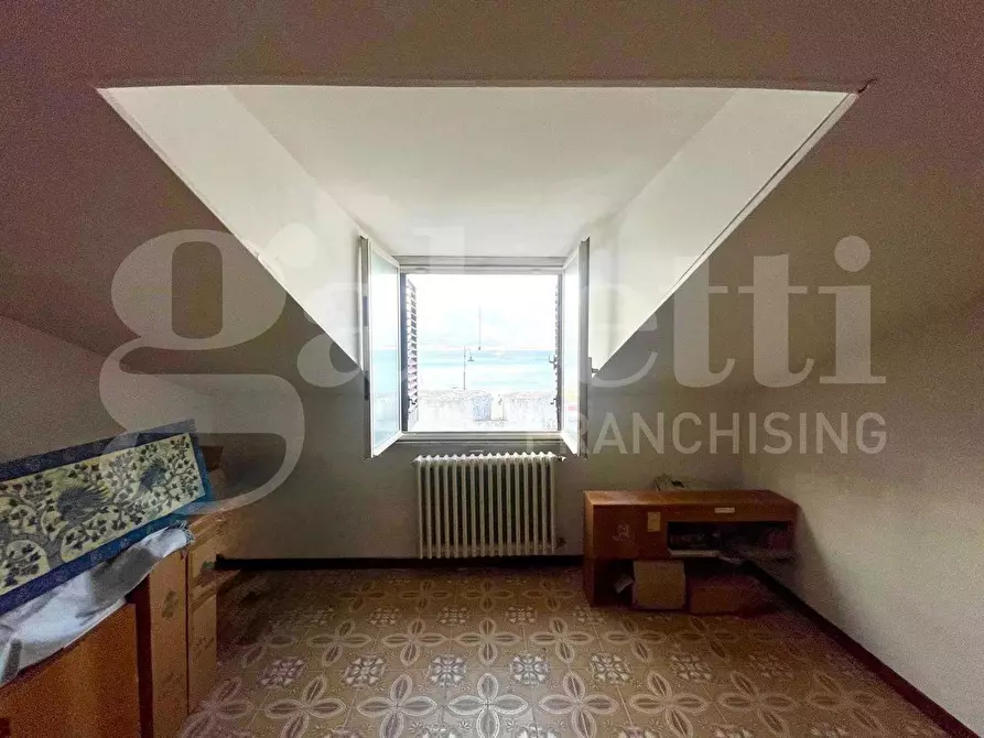 Immagine 7 di Attico in vendita  in Piazza Sebastiano  Conca, 5 a Gaeta
