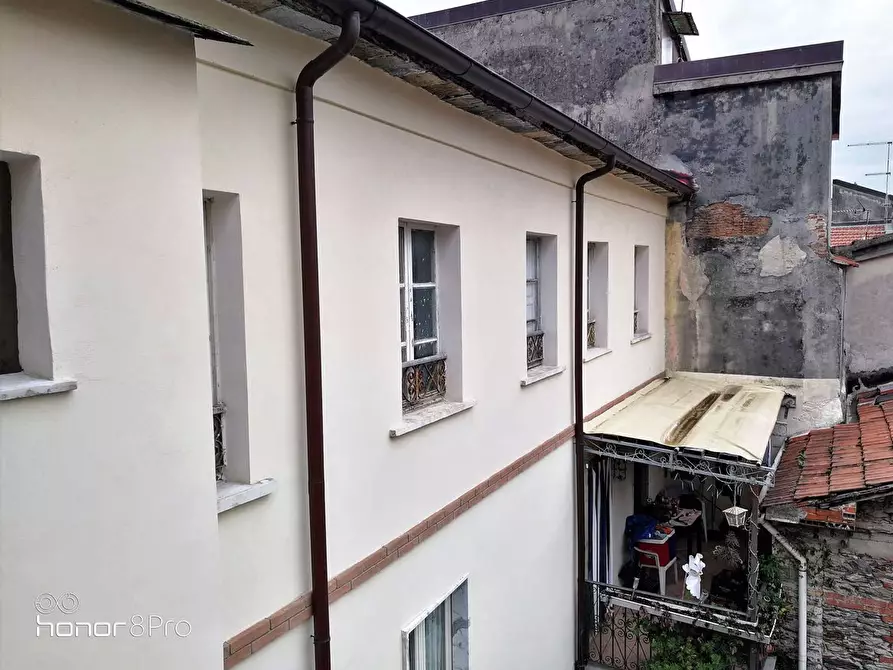 Immagine 19 di Appartamento in vendita  in Via Bassa Tambura a Massa