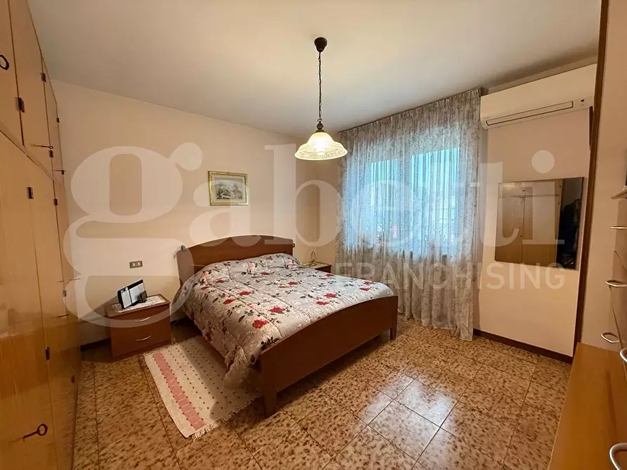 Immagine 15 di Casa indipendente in vendita  in Via Dei Granatieri a Malo