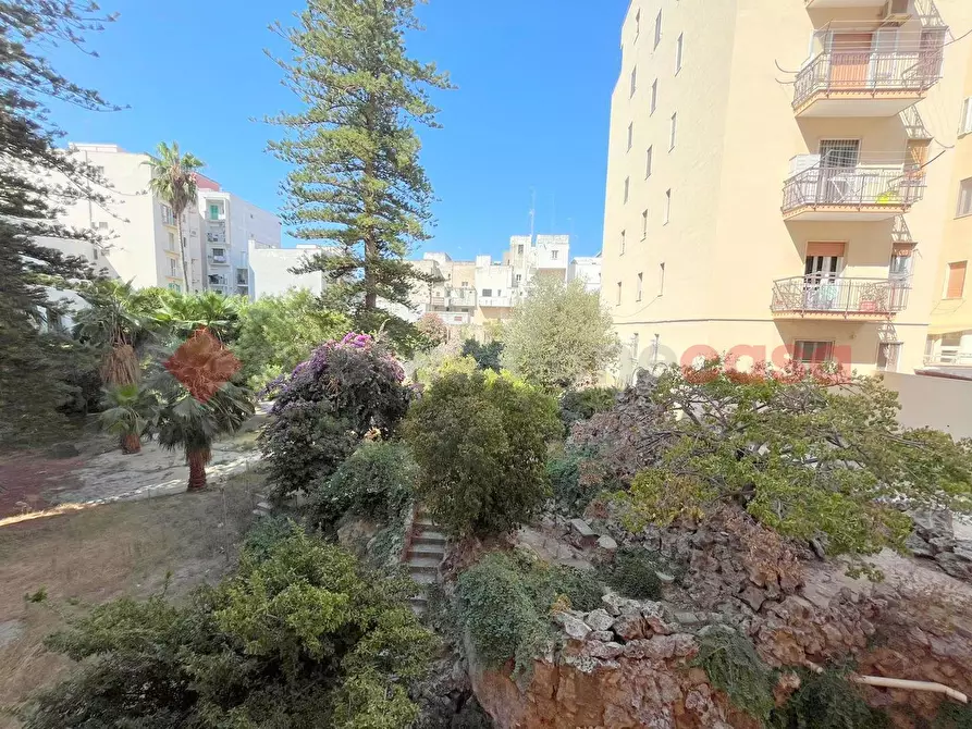 Immagine 10 di Appartamento in vendita  in Via Centralissima a Monopoli