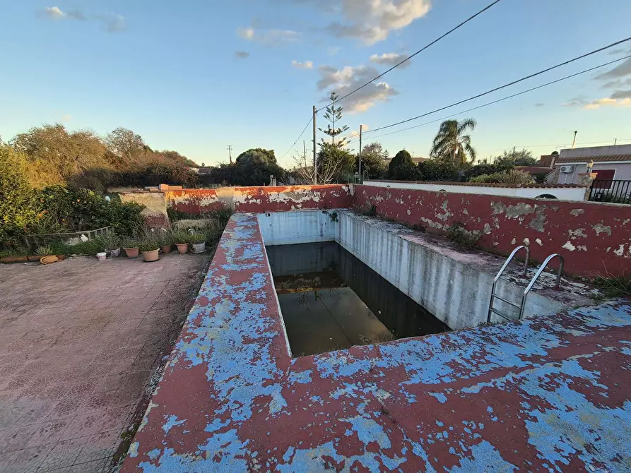 Immagine 3 di Villa in vendita  in Via giulio verne, 152 a Siracusa