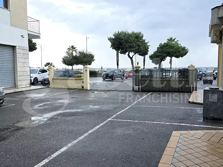 Immagine 19 di Appartamento in vendita  in Via Lungomare, snc a Catanzaro