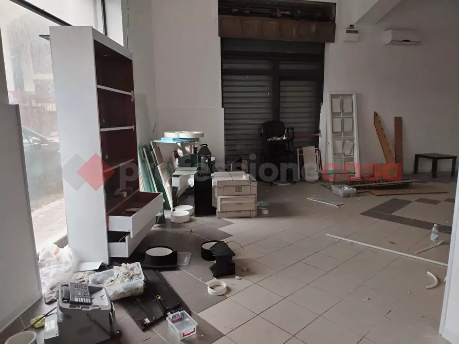 Immagine 10 di Negozio in affitto  in Via italo alaimo (adiacente stadio), 35 a Reggio Di Calabria
