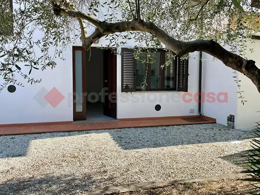 Immagine 4 di Villa in vendita  in Via del bozzo, 61 a Lucca