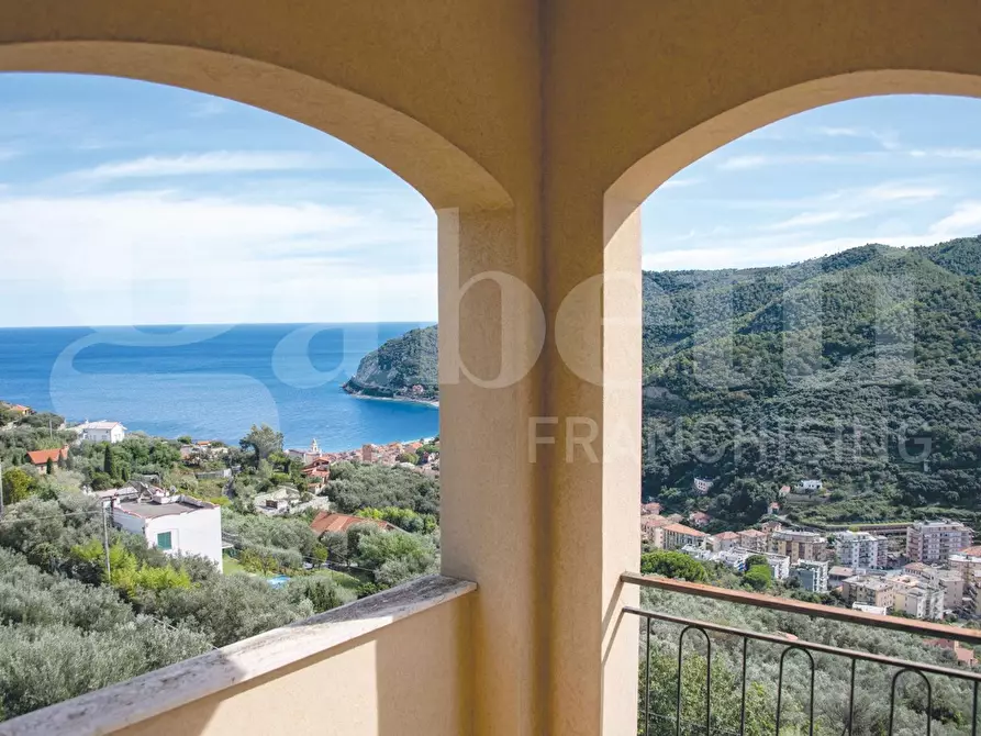 Immagine 6 di Appartamento in vendita  in Via Ugo La Malfa a Noli