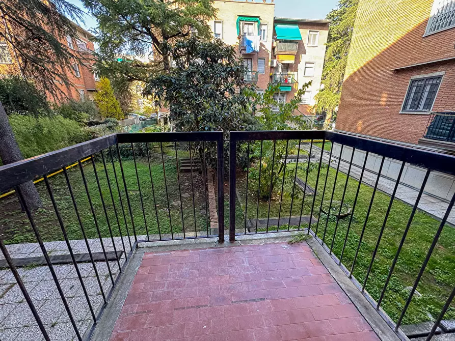 Immagine 12 di Appartamento in vendita  in Via Renato Stracciari, 5 a Bologna