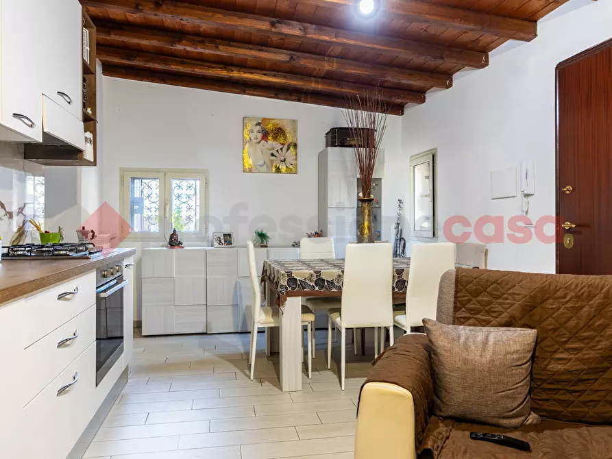 Immagine 35 di Appartamento in vendita  in Via Amaretta a Roma