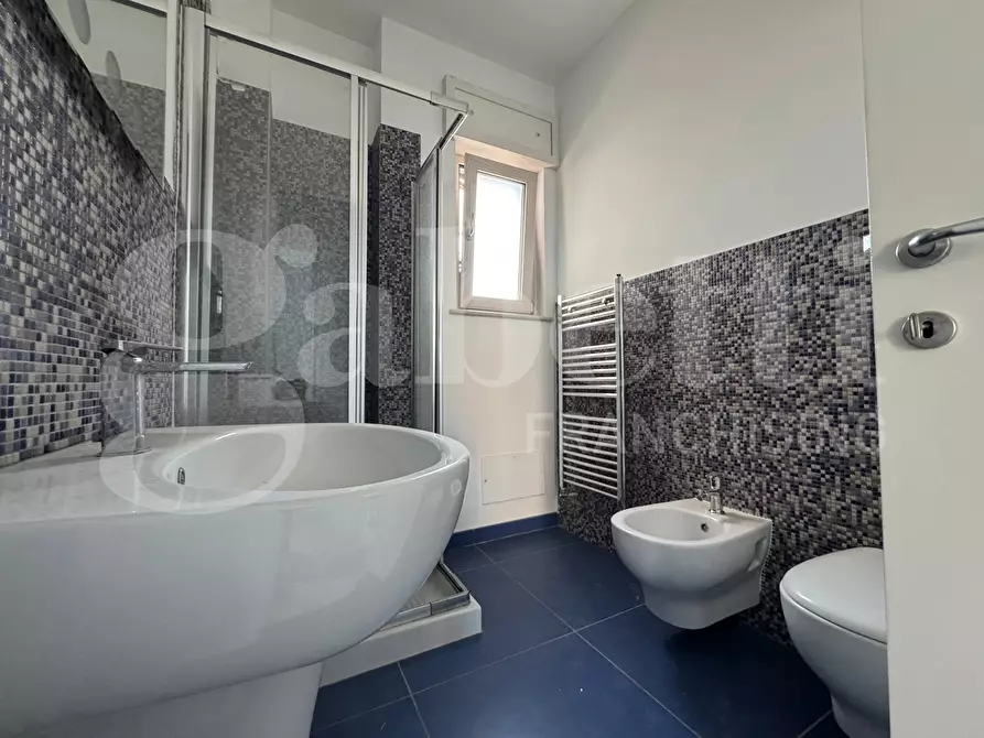 Immagine 17 di Appartamento in vendita  in Viale Giuseppe Grassi, 140 a Lecce