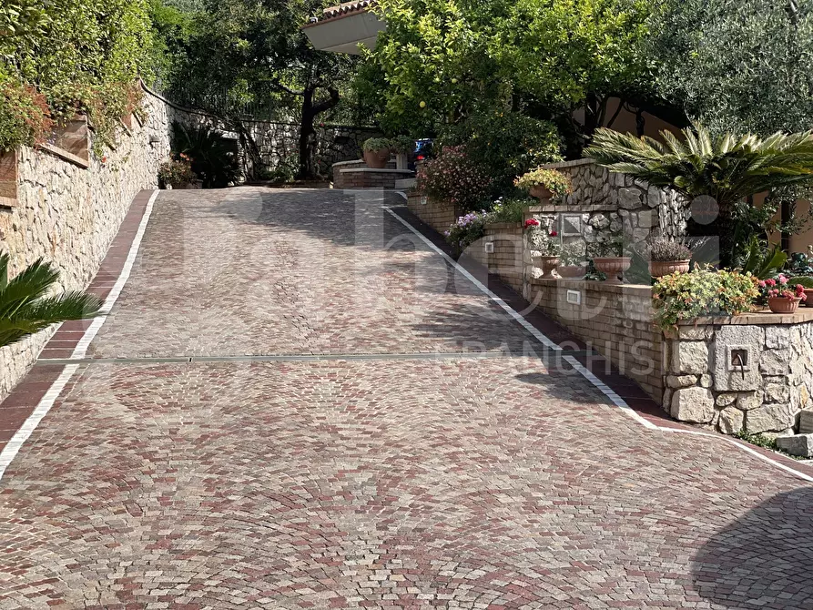 Immagine 7 di Casa trifamiliare in vendita  in Via San Remigio Paone, 10 a Formia