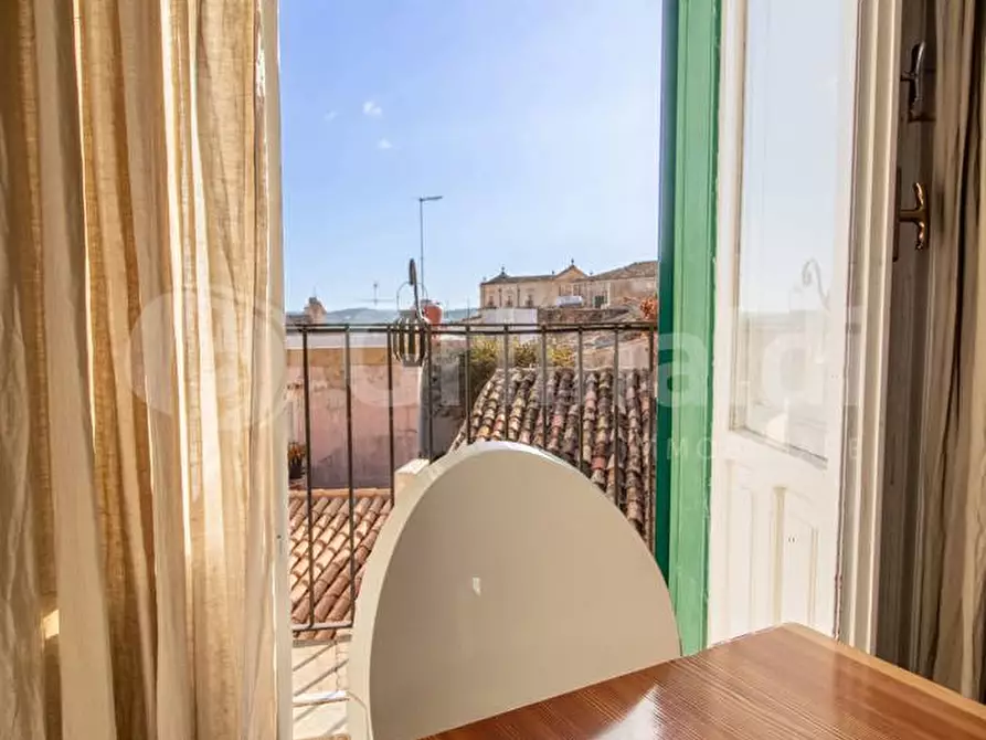 Immagine 4 di Appartamento in vendita  in Vico Giuseppe Melodia a Noto